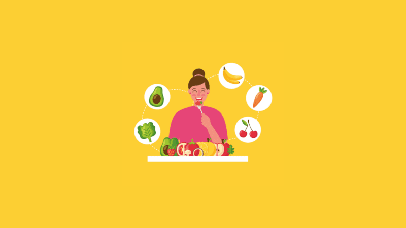 a women is eating healthy foods